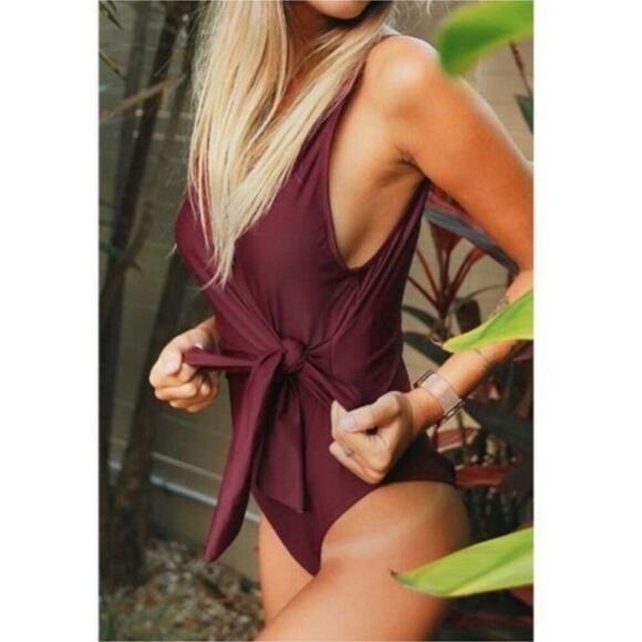 Cupshe Elegant Dance Solid One Piece Swimsuit Burgundy Red Side Tie Size Medium - Picture 2 of 10